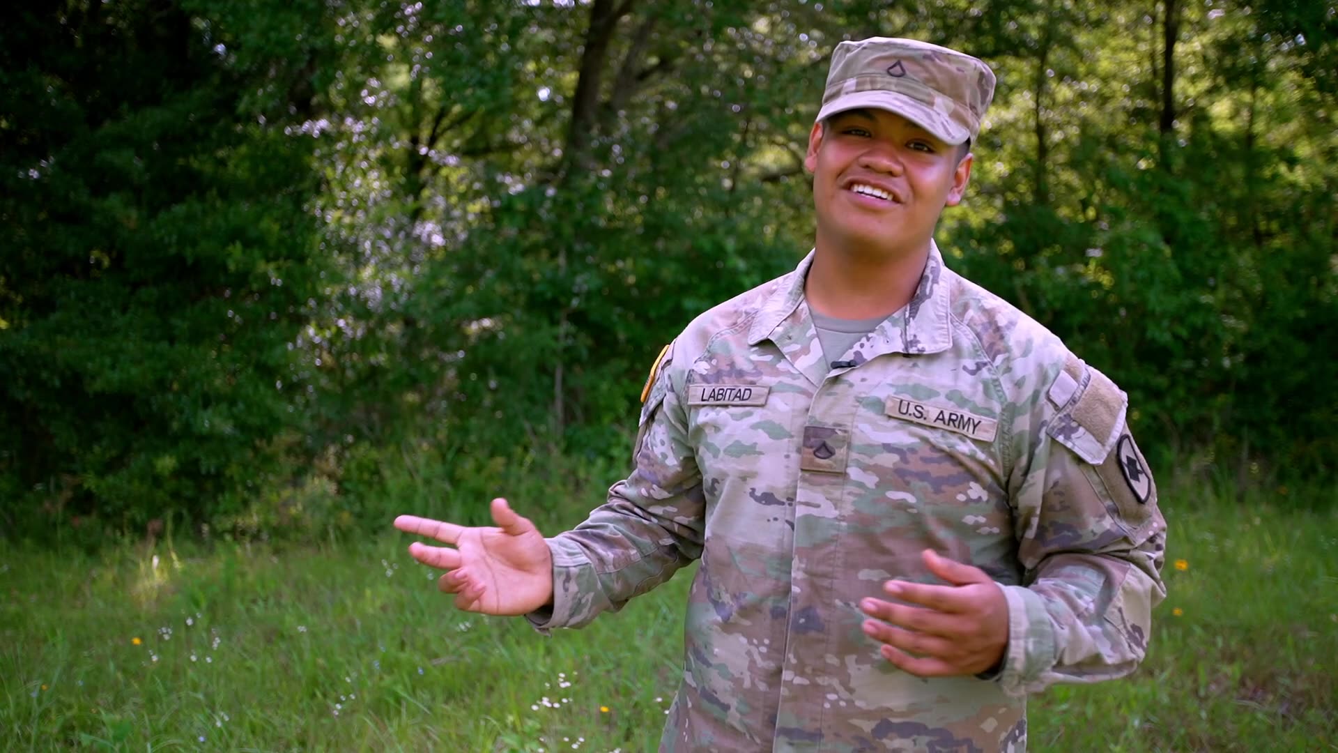 Instructor briefs troops before a UAS training evolution